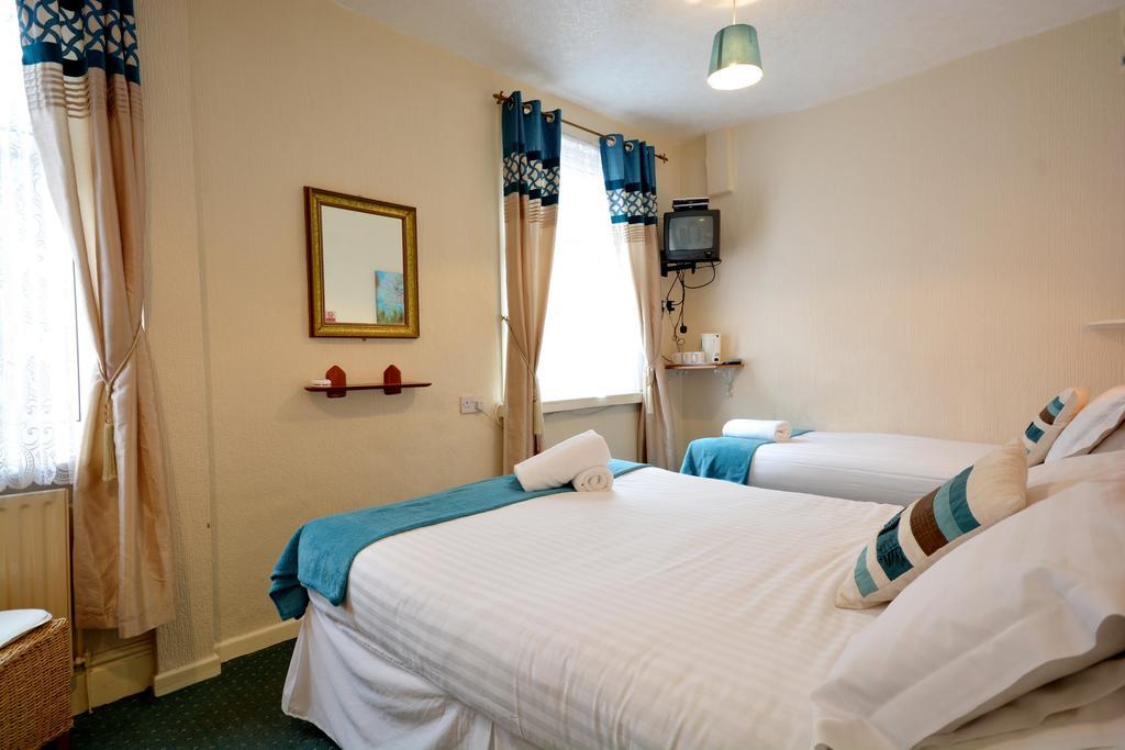 Barrons Hotel Μπλάκπουλ Εξωτερικό φωτογραφία